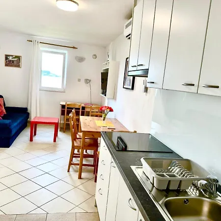 A2 - Prvi Zal * ルンバルダ