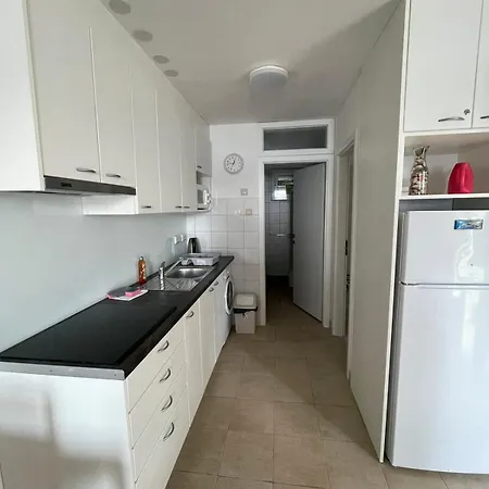 A2 - Prvi Zal ルンバルダ