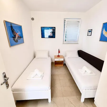 Apartment A2 - Prvi Zal Lumbarda